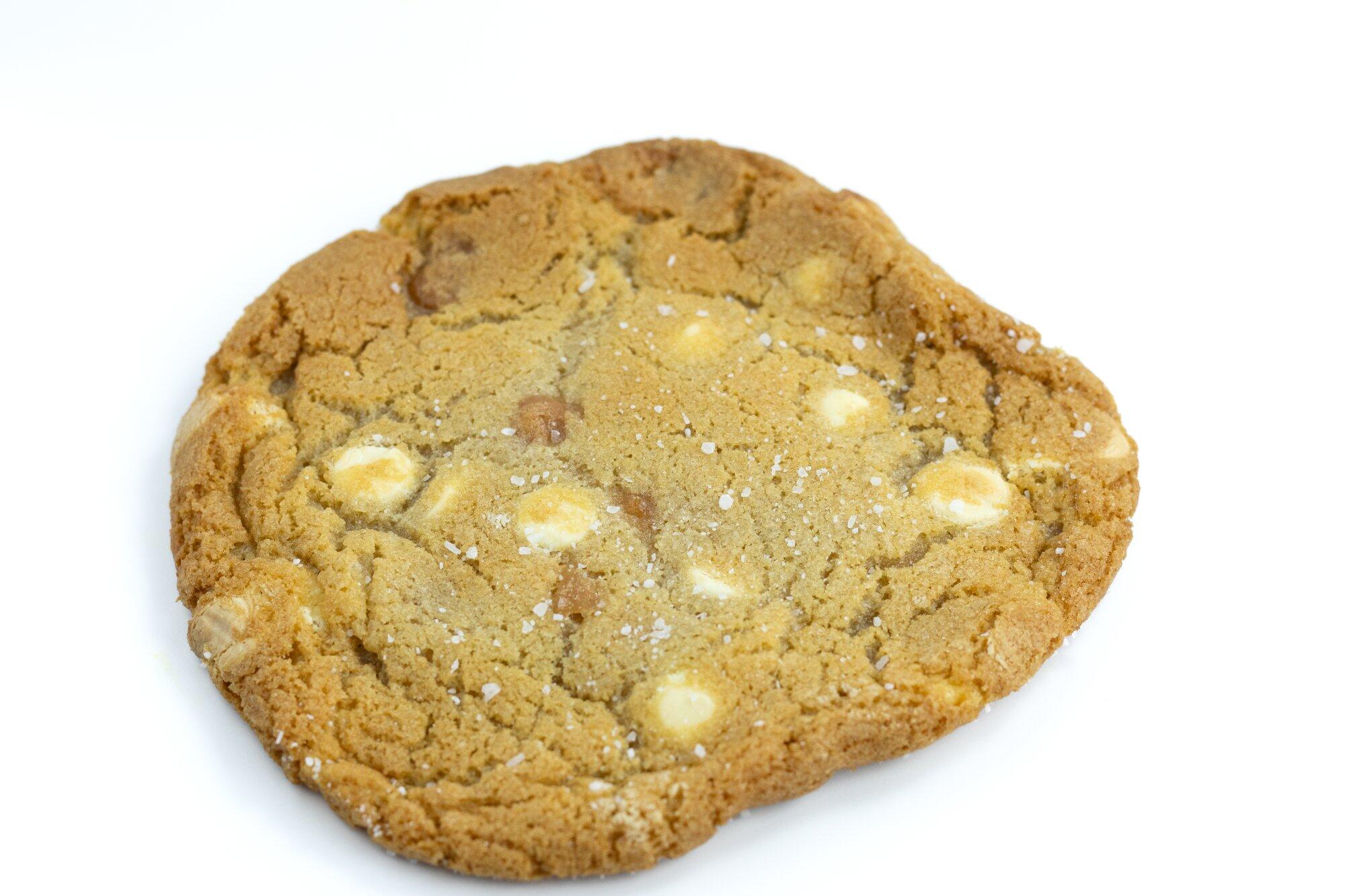 Salted Caramel White Chocolate Cookie: 1 Dozen