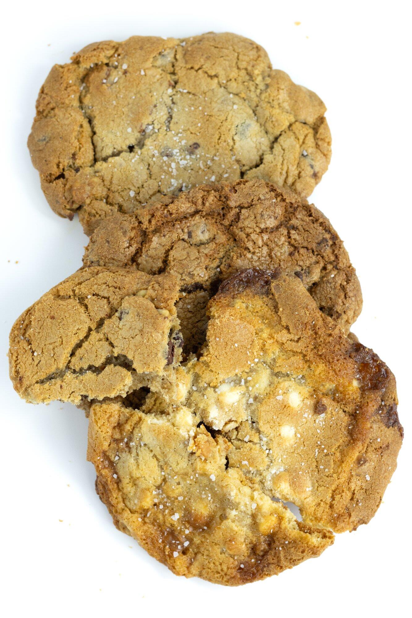 Broken Dreams: 6 cookies crumbled